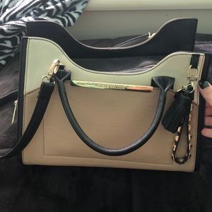 Steve Madden Nude and Black Purse